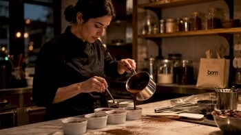 cos’è il cioccolato fuso: la guida completa per i pasticceri